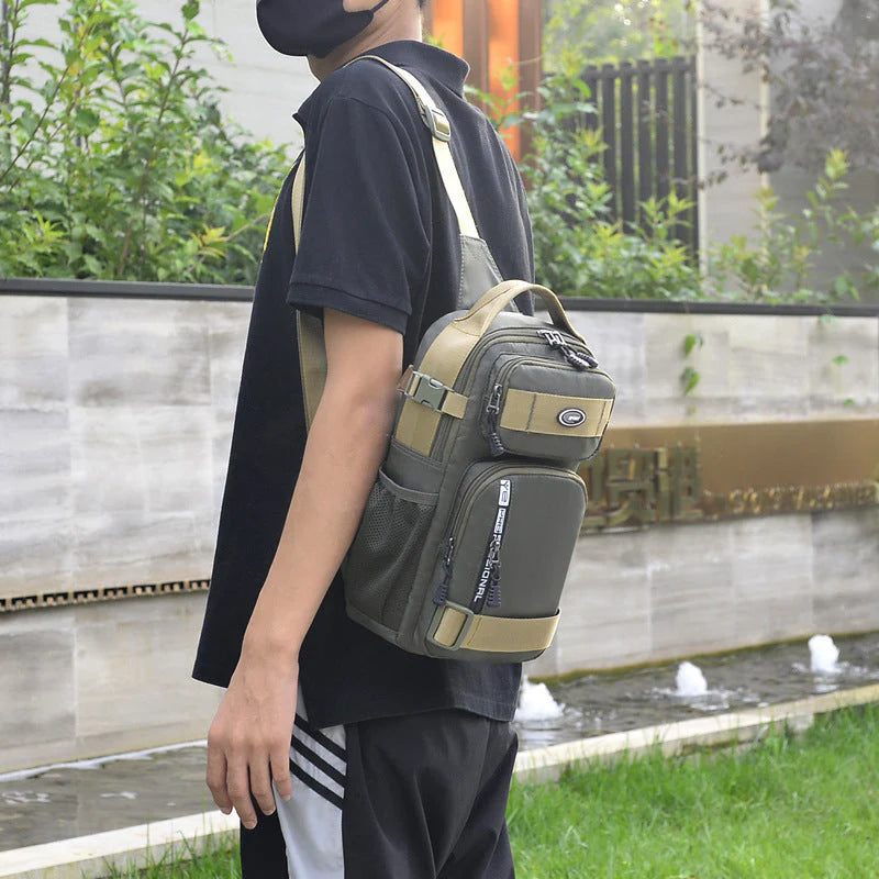 【💪🏻Najlepší pomocník, keď idete von】Nastaviteľná náprsná taška z oxfordskej látky