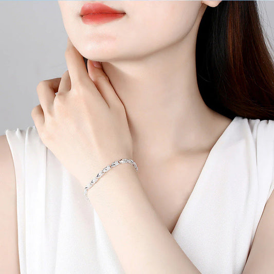 🔥Kúp 1 získaj 1 zadarmo🔥Elegantný náramok s lesklou ďatelinou