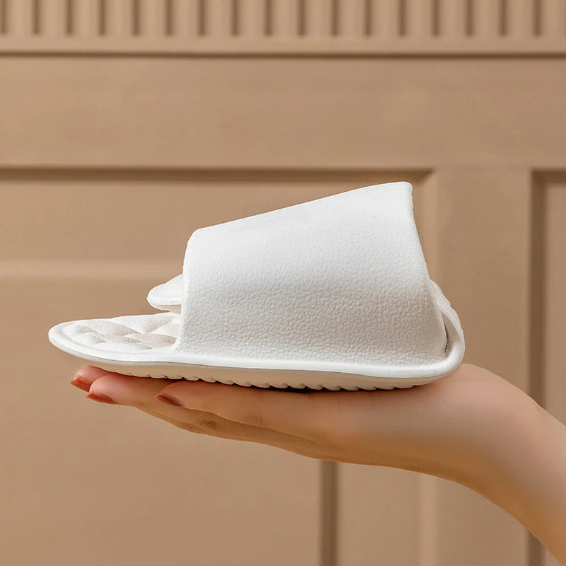 【✨ Pohodlné na nosenie, rýchlo schnú a dajú sa ľahko zložiť do batožiny;】Skladacie, protišmykové jednorazové sprchové papuče